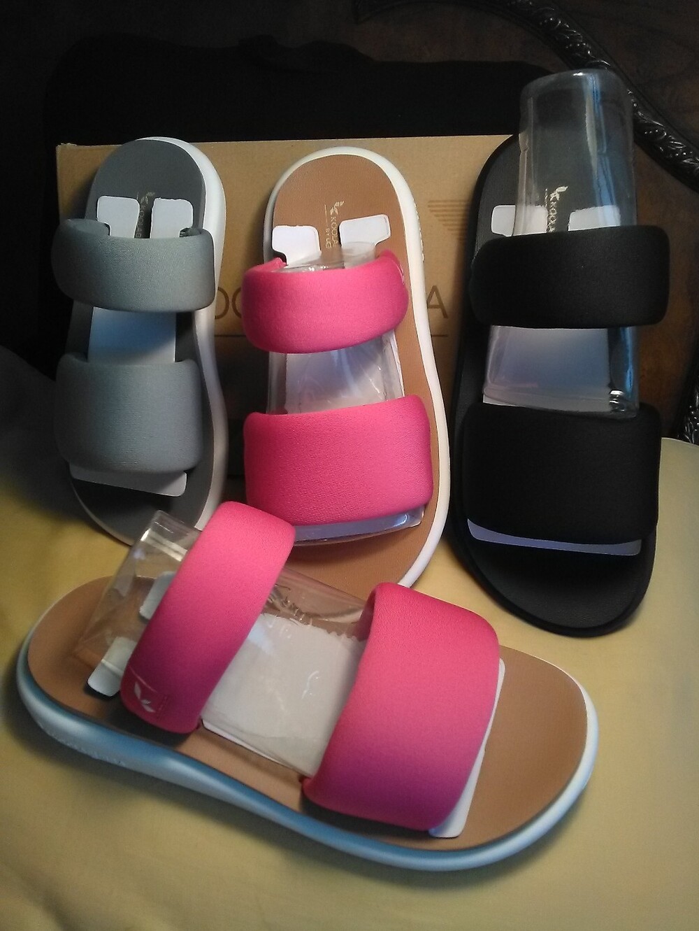 NEW UGG Koolaburra Dual-Strap Slide Sandals Gray OR Black (2AVAIL)(Pink SOLD)